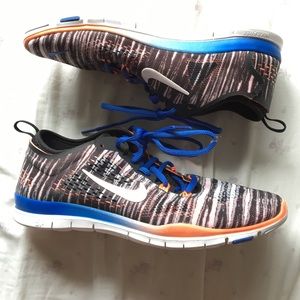 Nike Free TR FIT 4 5.0- Black/Cobalt/Orange 8.5US